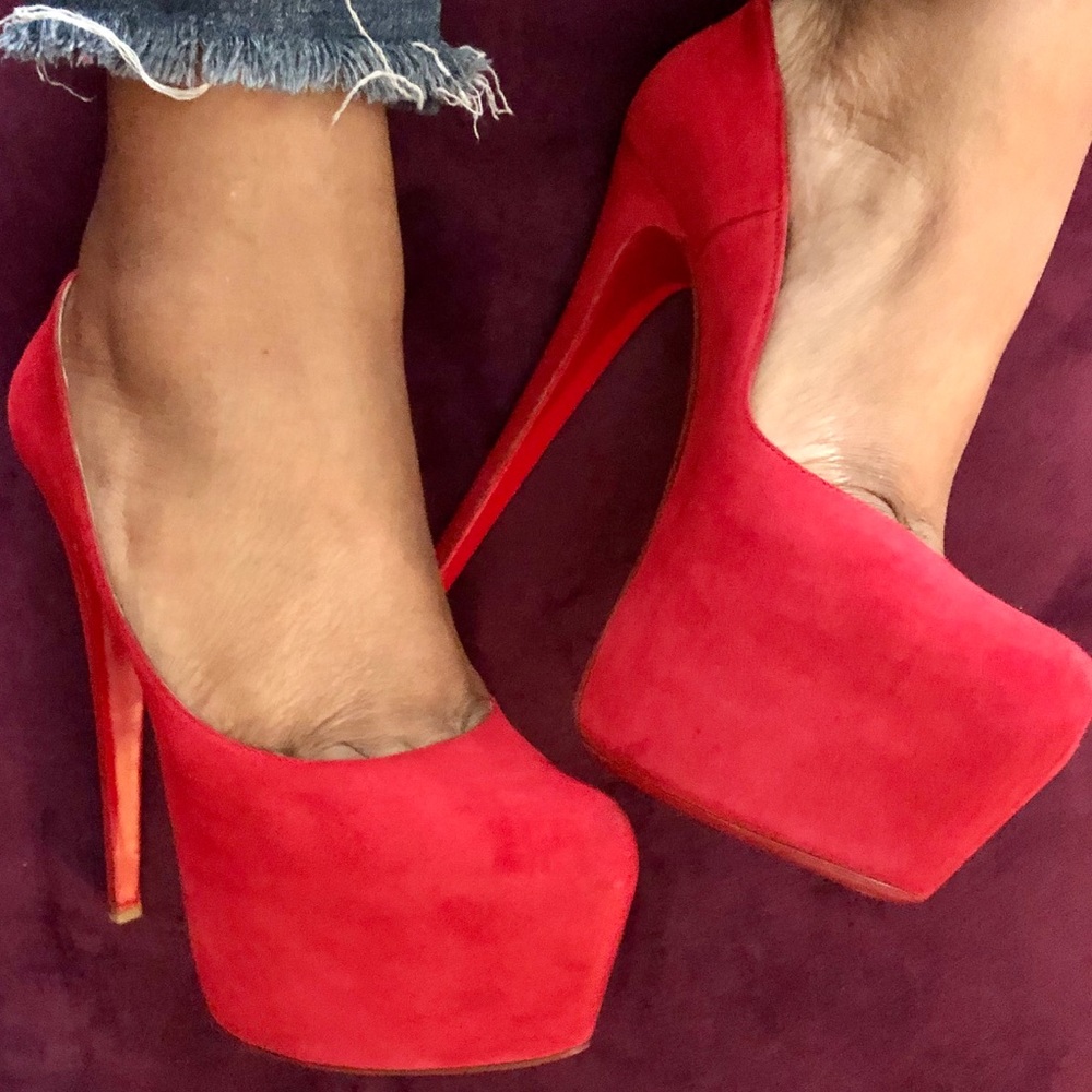 Christian Louboutin Daffodils